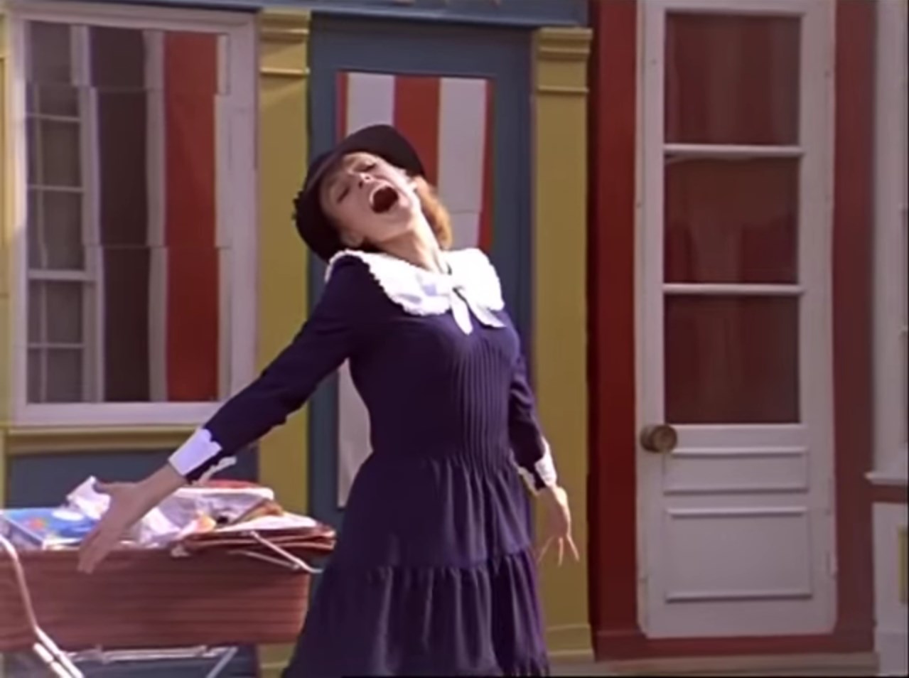 Ах, какое блаженство знать, что я совершенство, знать, что я — идеал!