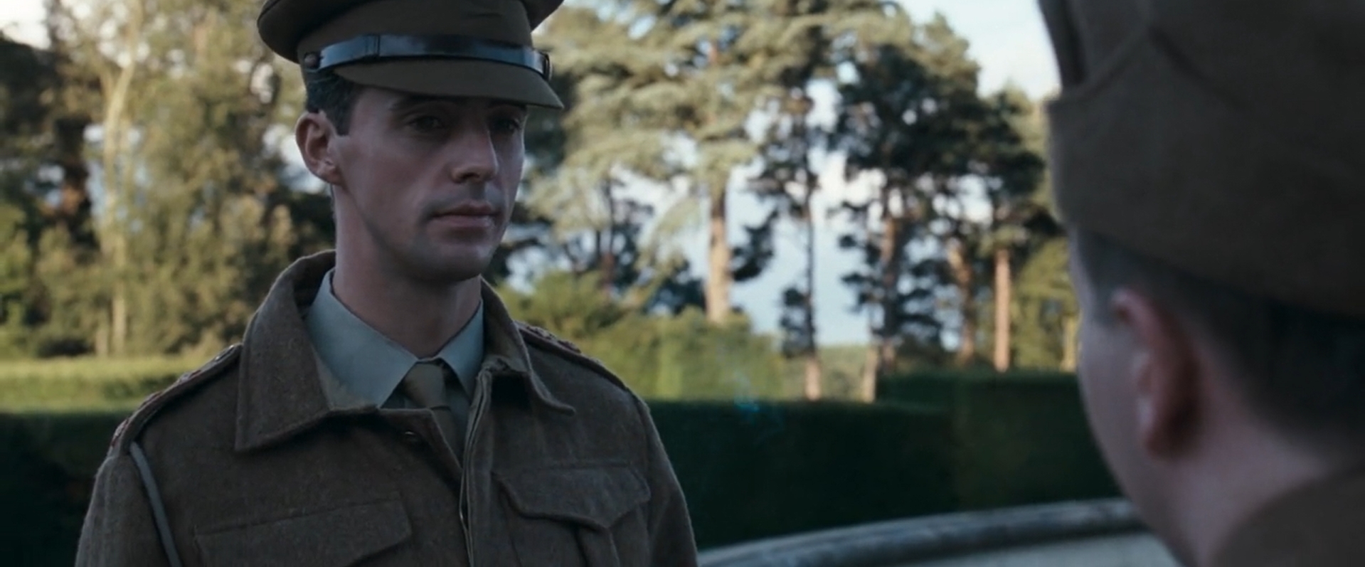 — Вы ждёте чего-то особенного?
— Нет. Я любил и потерял — более чем достаточно для одной жизни.