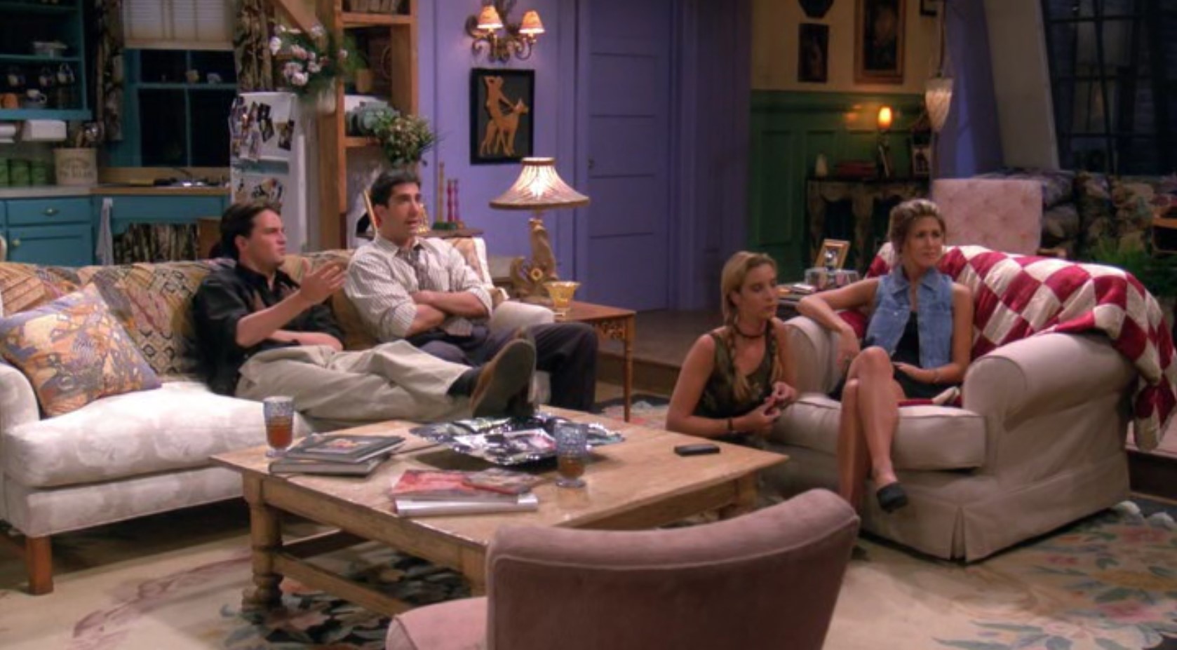 Белый барашек. Сколько уже лет этому носку?! Если бы я 30 лет не снимал с руки носок, он бы у меня тоже заговорил!