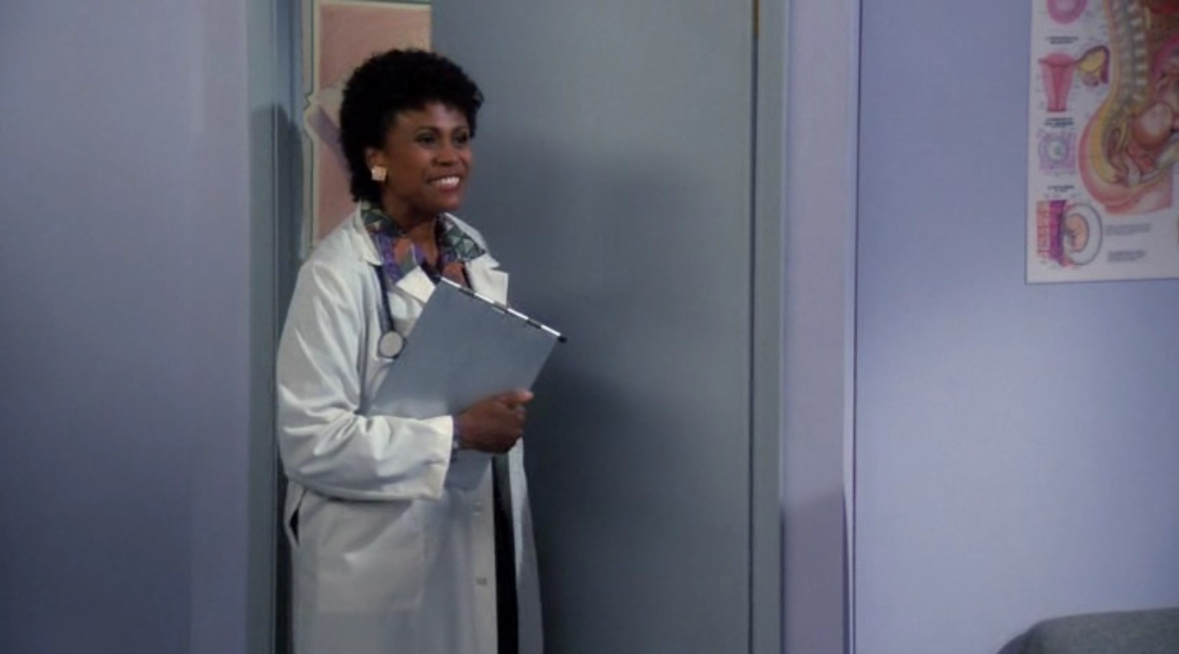 — Ну? Как тут наши дела? Нас не тошнит?
— Нас тошнит.