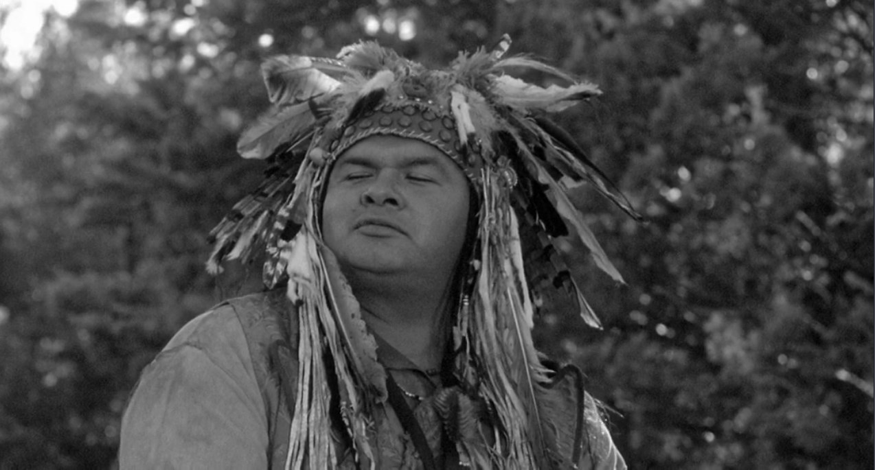 Никто Орёл больше всего теряет времени, когда ему приходится учиться у вороны.