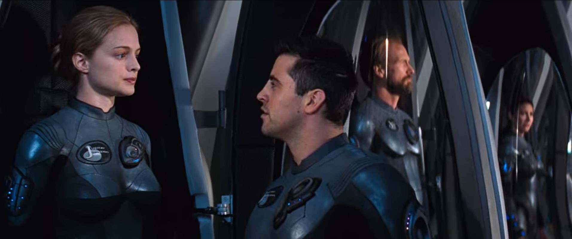 майор Дон Уэст Джуди Робинсон — Здесь хватит места на двоих?
— Тут с трудом уместитесь Вы вместе с Вашим самомнением.