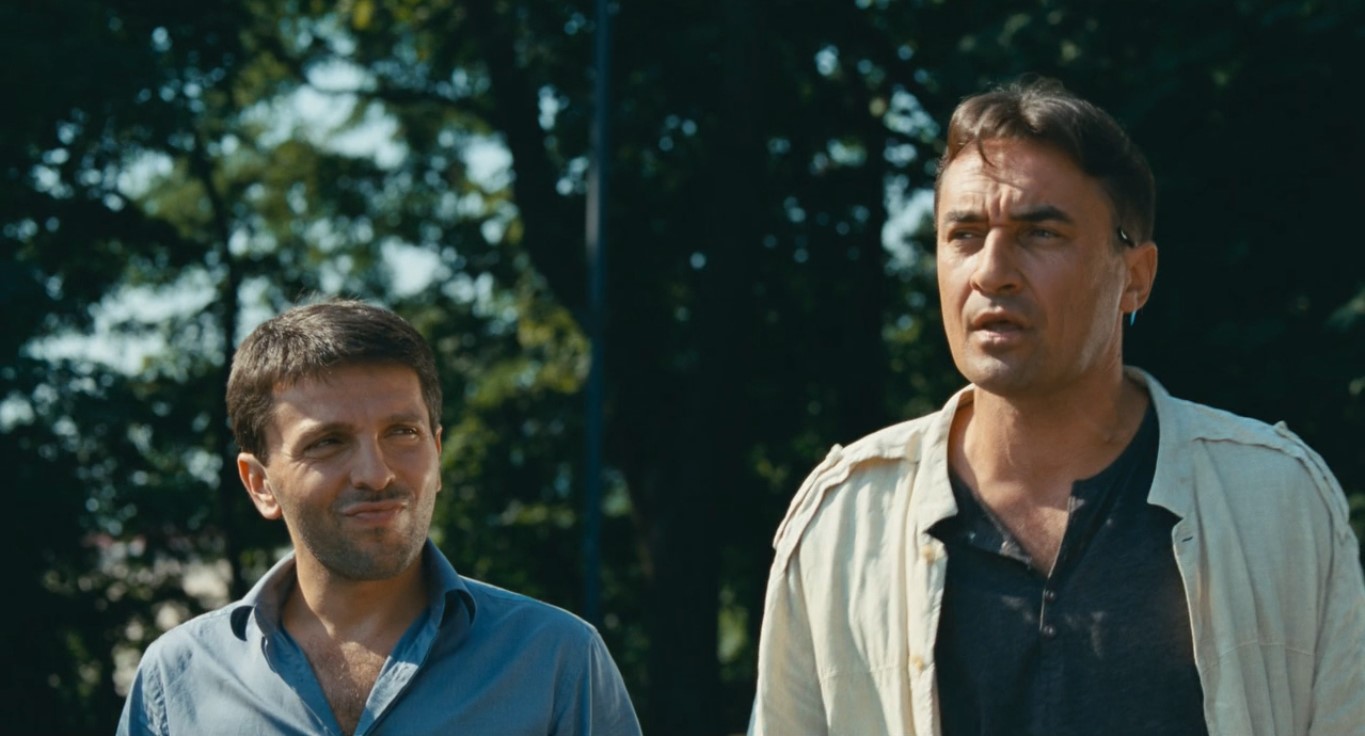 Камиль («Квартет И») Это потому что в искусстве нет объективных критериев. Вот в спорте всё объективно — пробежал быстрее всех стометровку, всё — ты молодец, победитель, чемпион!... И никого не интересует стиль твоего бега, хоть задом наперед. «Как-то он не концептуально пробежал..» — да пошел ты в жопу, ты сам так пробеги. «Нет, нет, что же он хотел сказать этими своими 9.5 секундами» — что ты хрен так пробежишь — только и всего.