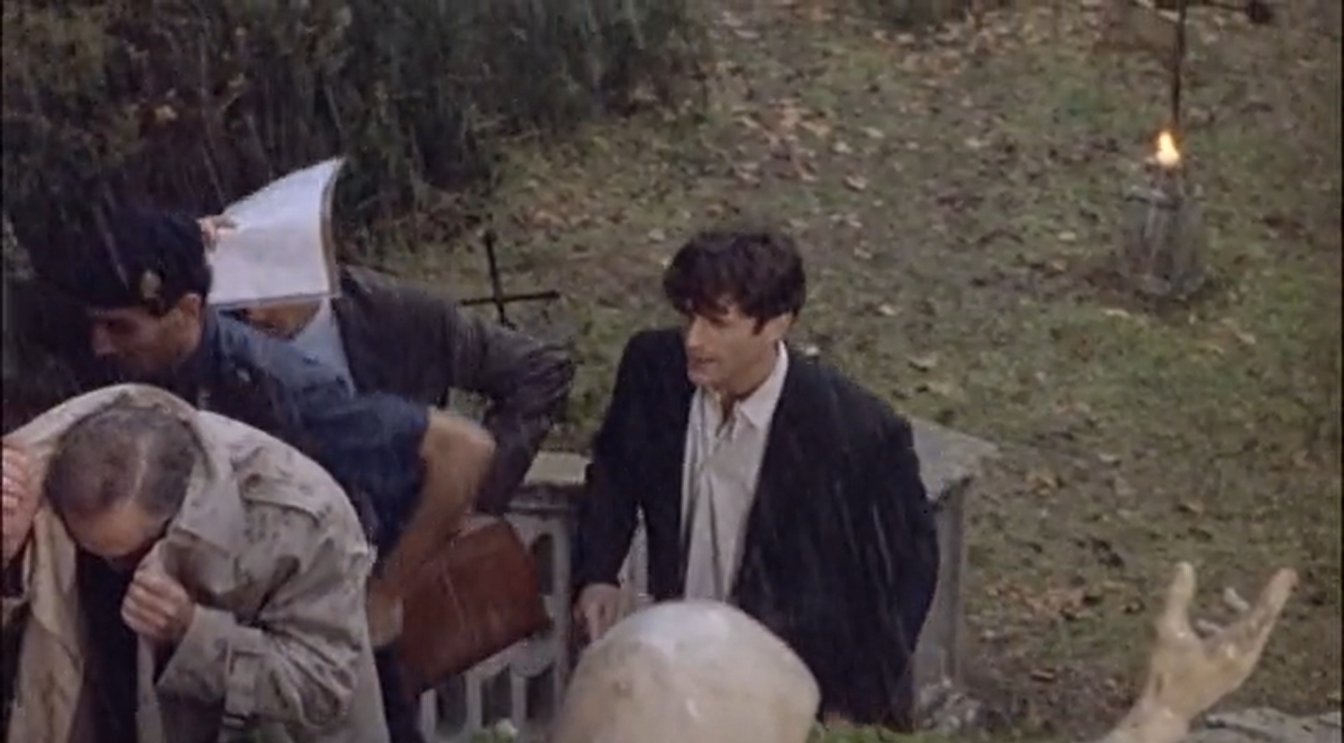 — Она будет здесь?
— За похороны, конечно, придётся заплатить, а потом делайте с ней всё, что хотите!