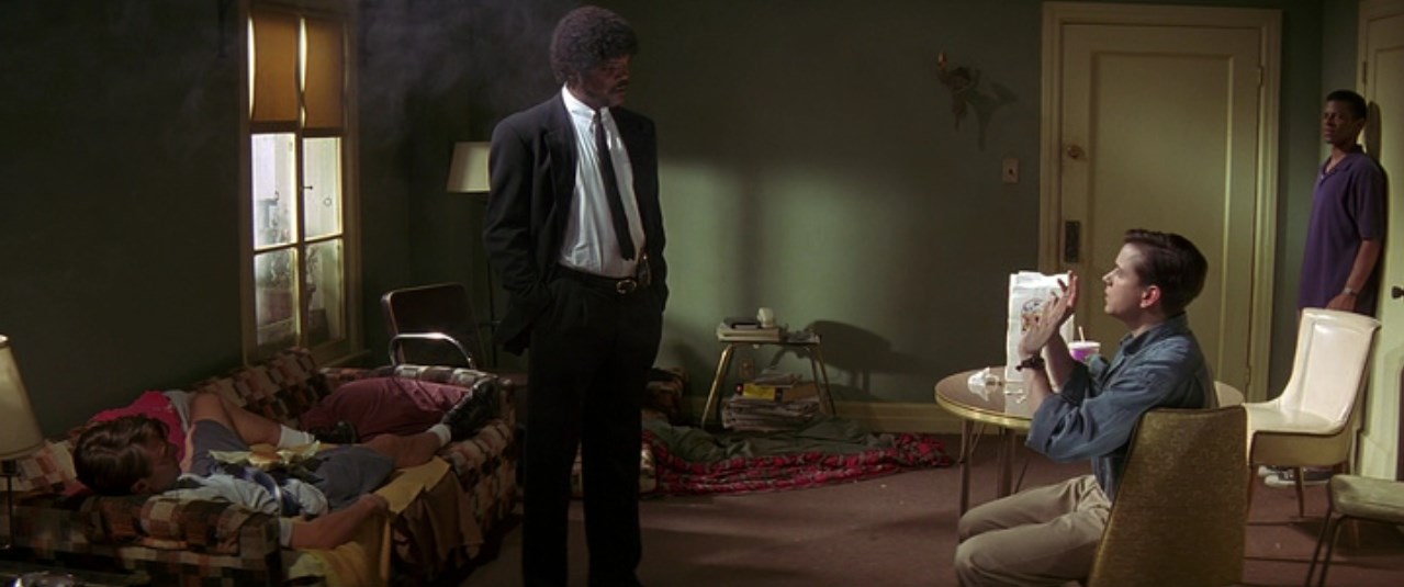 — Послушайте... извините, но я не расслышал, как вас зовут. Вас, я так понял, зовут Винсент, так? Но вашего имени я не слышал...
— Меня зовут Пит, но тебе из этого дерьма уже не выбраться.