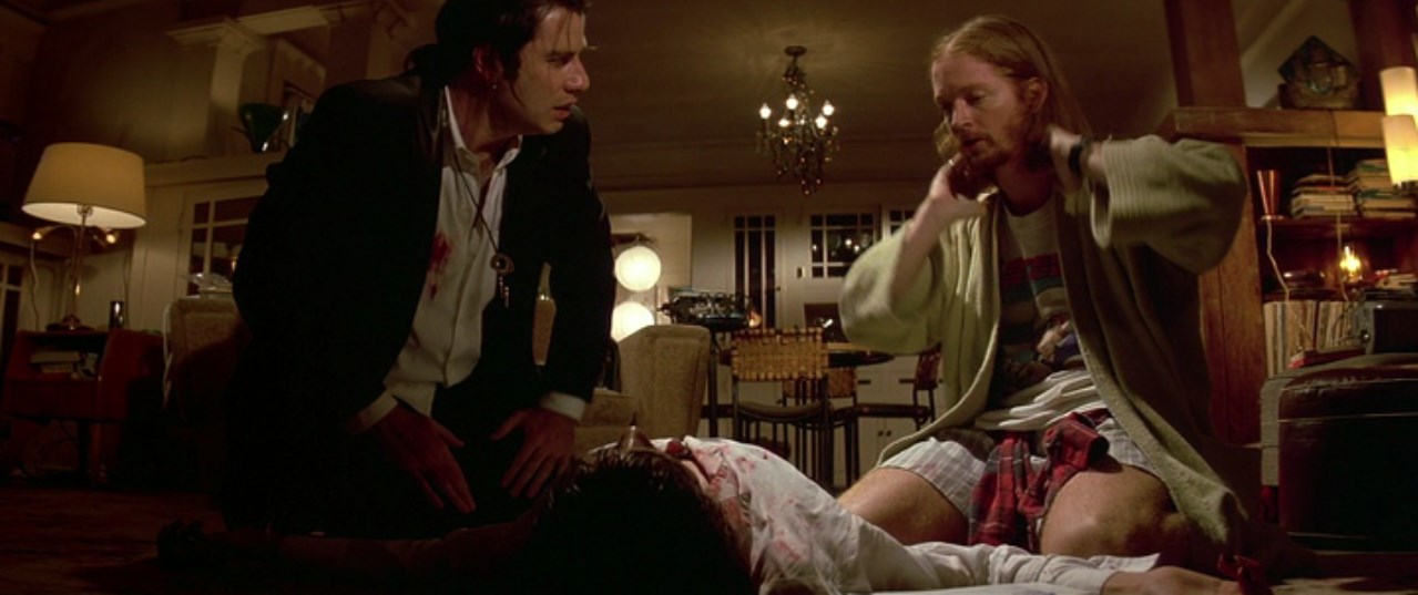 — Сними блузку и найди её сердце.
— Надо точно найти?
— Мы будем делать укол ей в сердце, поэтому хотелось бы поточнее!