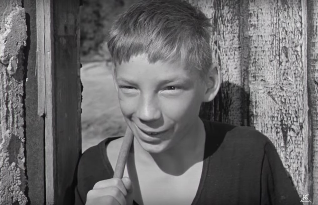 «Тринадцатый» (мальчик с сачком) А чёй-то вы тут делаете, а?