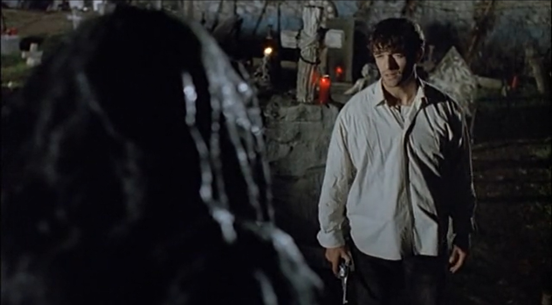 Мы убиваем из равнодушия, иногда из-за любви, но никогда — из ненависти.