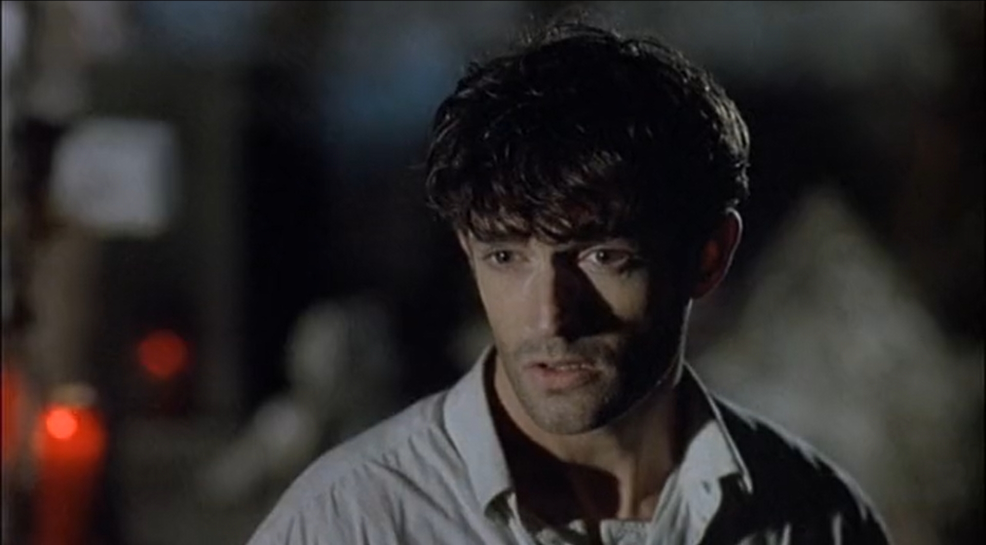 Мы убиваем из равнодушия, иногда из-за любви, но никогда — из ненависти.