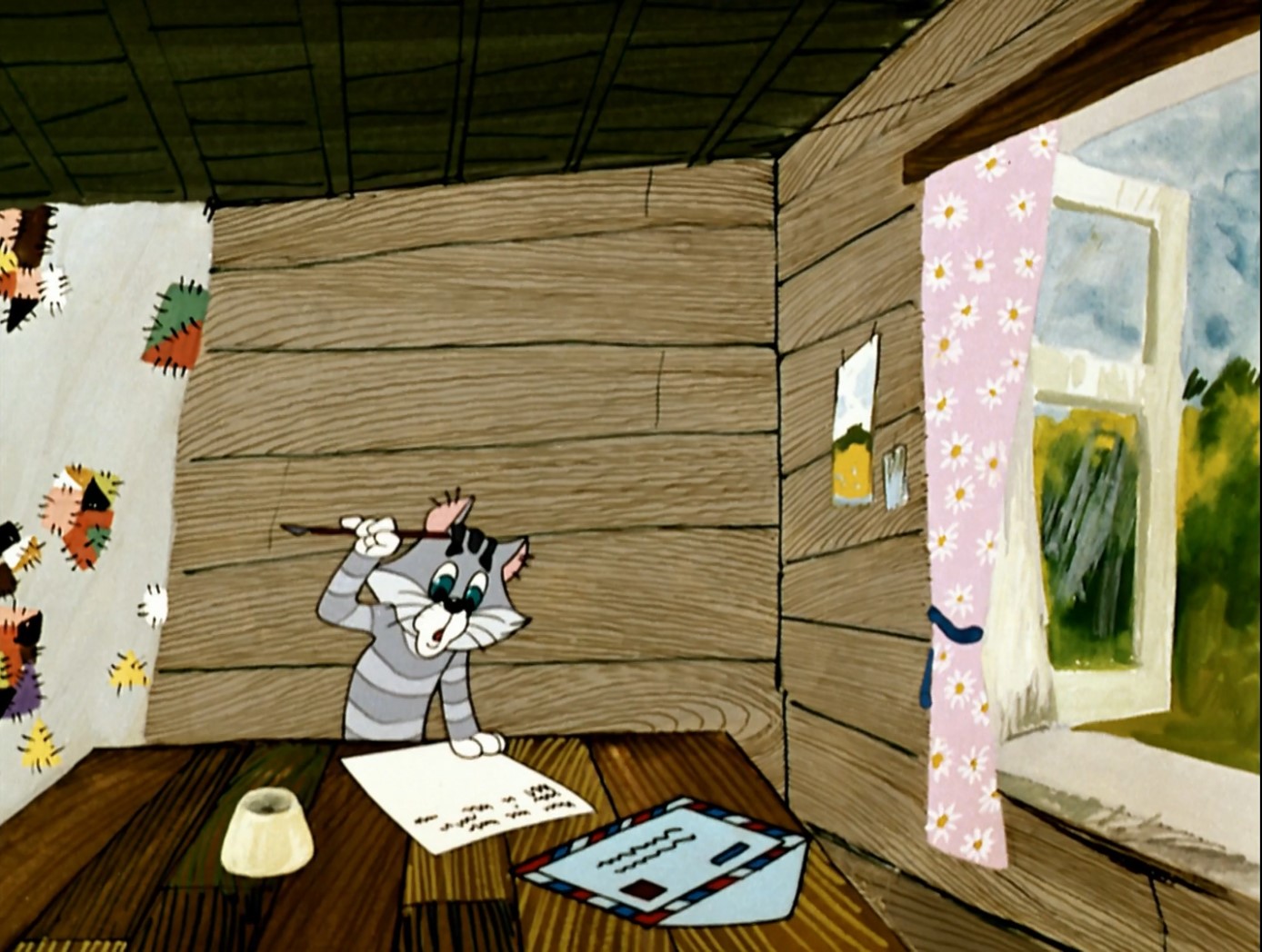 Мои папа и мама! Я живу хорошо, просто замечательно. У меня все есть, есть свой дом, он теплый. В нем одна комната и кухня. Я без вас очень скучаю, особенно по вечерам. А здоровье мое не очень. То лапы ломит, то хвост отваливается.
А на днях я линять начал. Старая шерсть с меня сыпется, хоть в дом не заходи. Зато новая растет чистая, шелковистая, так что лохматость у меня повысилась.
До свидания, ваш сын, дядя Шарик.