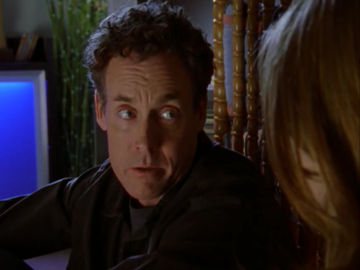 — Я боялась, что ты подумаешь, что я плохая мать…
— Милая, ты хладнокровная, накачанная силиконом безжалостная убийца. И я сомневаюсь, что ты на сто процентов человек, но ты потрясающая мама.