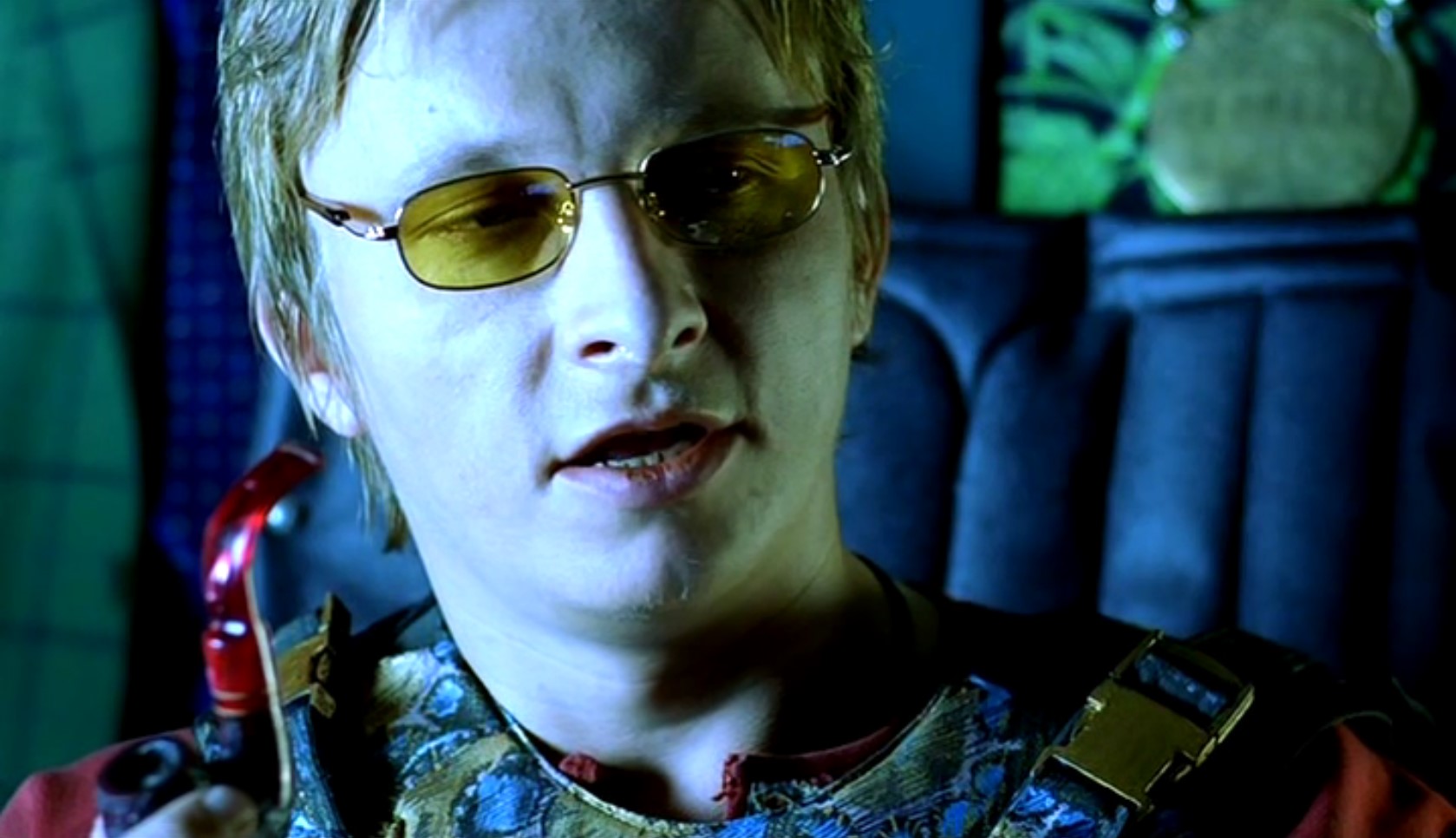 Буэнос диас, голодранцы! Я приехал надавать вам всем по соплям кредитными билетами. А вам, моя несравненная Настасья Филипповна, привез полное финансовое освобождение от депрессии в вечно зеленых единицах.