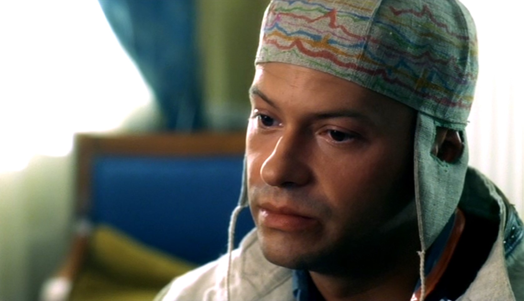 князь Мышкин Нет, я таблетки не люблю. Я ими давлюсь. Мне больше нравится рыбок разводить. Так что я в наркотиках совсем не нуждаюсь. Я и без них вижу жизнь живописной. У меня и справка есть.