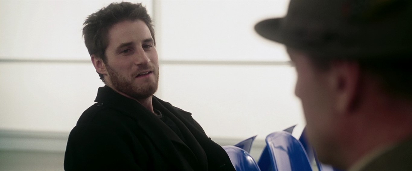 Чарли Чаплин занял третье место в конкурсе двойников Чарли Чаплина в Монте-Карло, вот это — чушь, моя история — нечто другое…