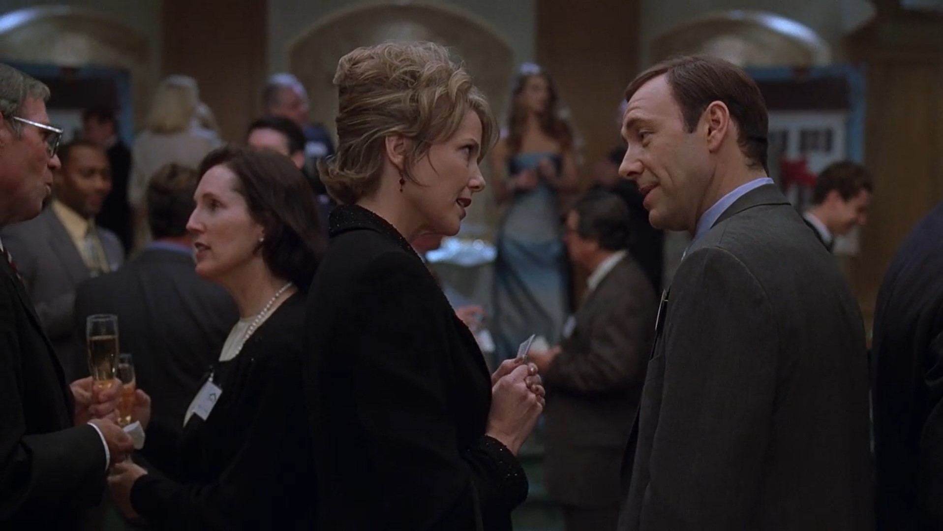 — Веди себя так, как будто ты счастлив.
— Я и так счастлив, дорогая.