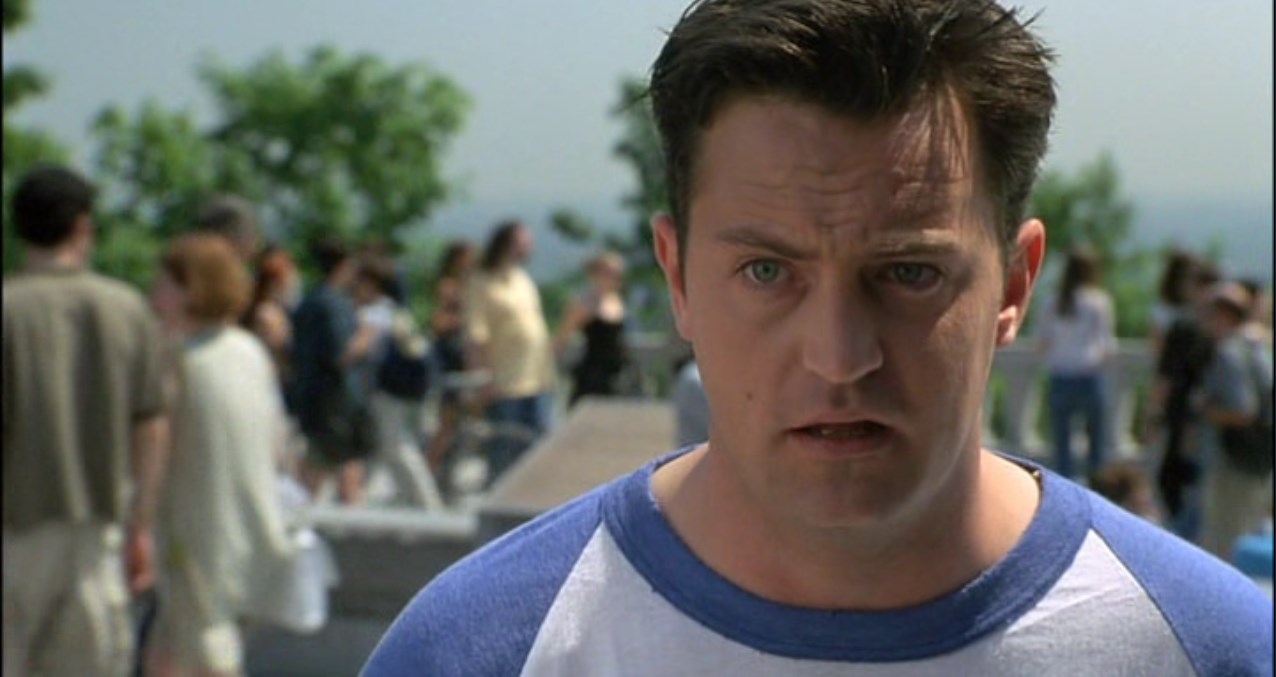 — Ты дантист?
— Каюсь.
— Самоубийца.
— Послушай, с чего ты взял?
— Читал, что дантисты к самоубийству склонны.
— Нет, Джимми, я ненавижу свою жизнь, но я не хочу умирать.
— Хочешь — не хочешь, а придётся... Все умирают. Позже или раньше. Тюльпан?
— Что ты?