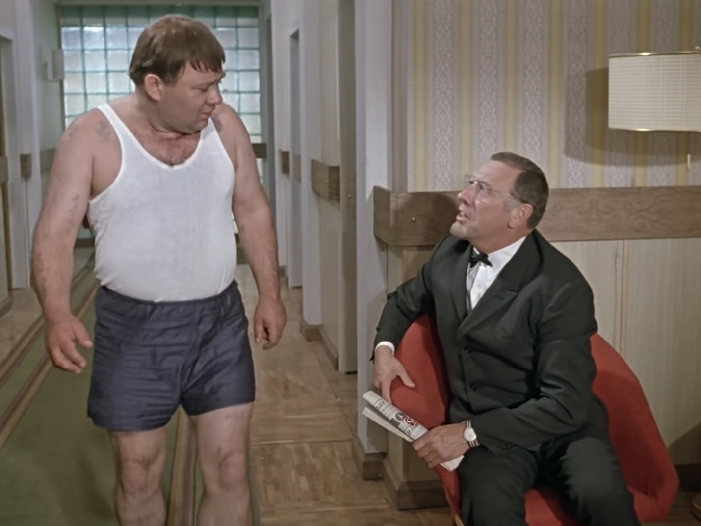 — Вы из какого общества, ребята?
— «Трудовые резервы».
— А что, «Динамо» бежит?
— Все бегут.