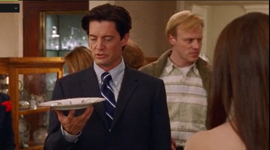 1300 долларов? Представляю, как на них будут смотреться макароны, на которые мы будем вынуждены перейти.