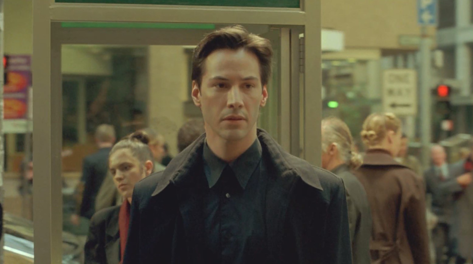 Я знаю, вы меня слышите, я чувствую вас. Я знаю, вы боитесь: боитесь нас, боитесь перемен. Я не знаю будущего, я не стану предсказывать, чем все кончится, я скажу лишь, с чего начнется. Сейчас я повешу трубку, и потом покажу людям то, что вы хотели скрыть, покажу им мир... без вас, мир без диктата и запретов, мир без границ, мир, где возможно все. Что будет дальше — решать нам.