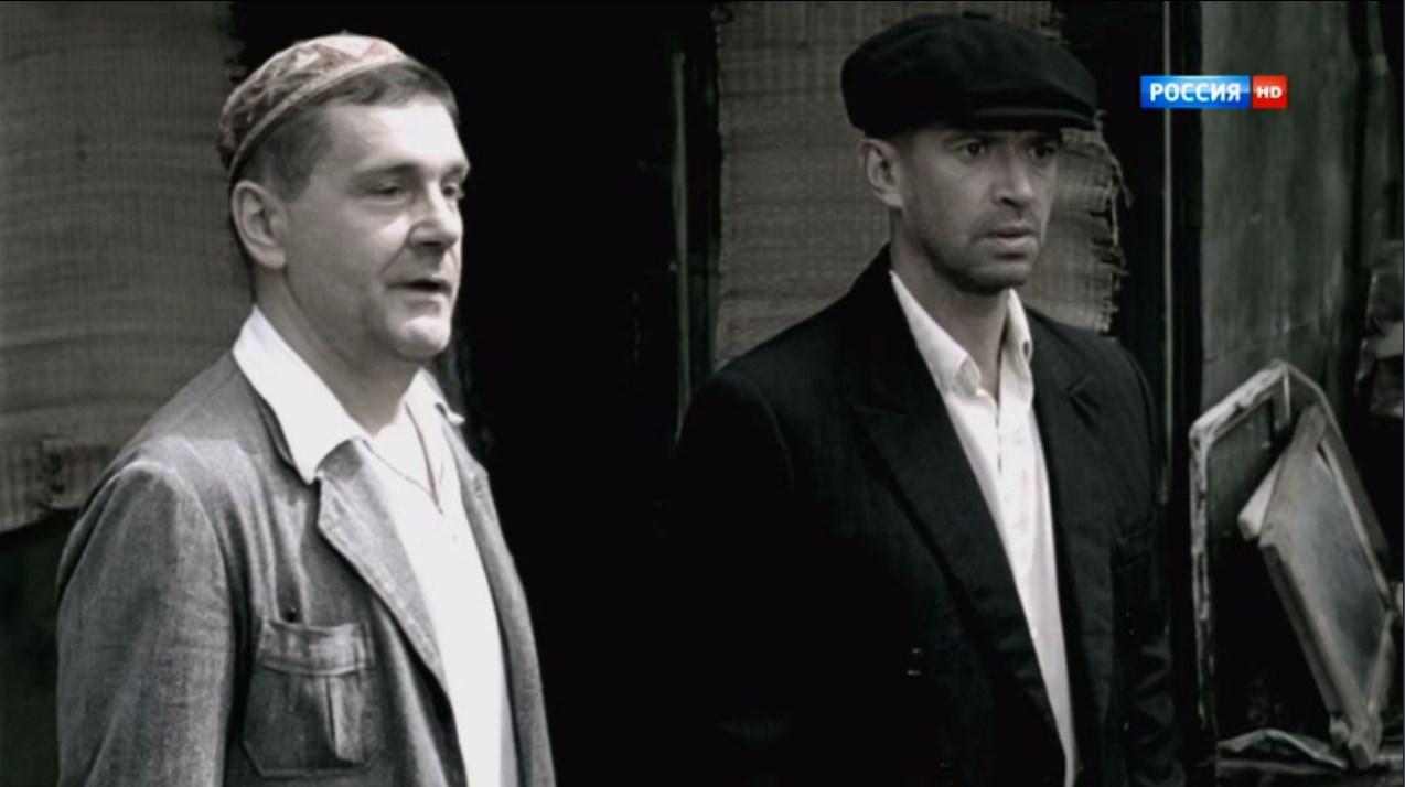 Дава, стой. Слушай, мы четыре года не замечали твой день рождения. Ты не хотел, я уважаю. А пятый я уже не хочу.