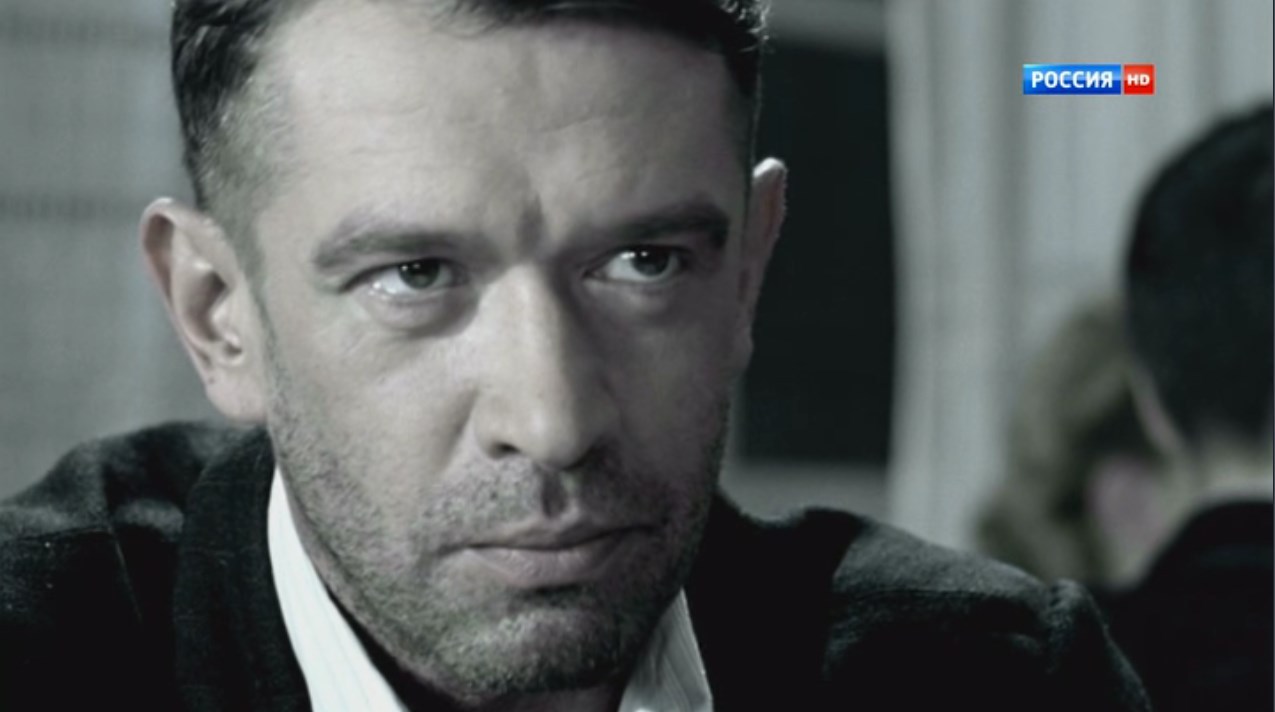 По сто пятьдесят и огурчик.