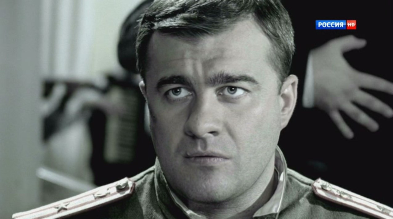 По сто пятьдесят и огурчик.