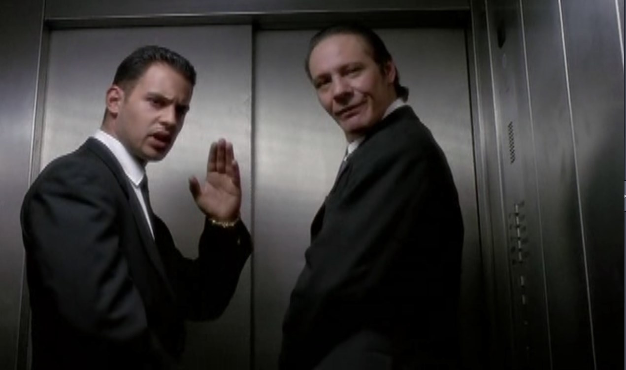 Абдул Хэнк (бельгиец) Пациент — Доктор, операция уже закончилась?
— Да. Ты в раю. Я — Господь, а он — святой Петр.
— Салям алейкум.
— Мне только гланды вырезали…