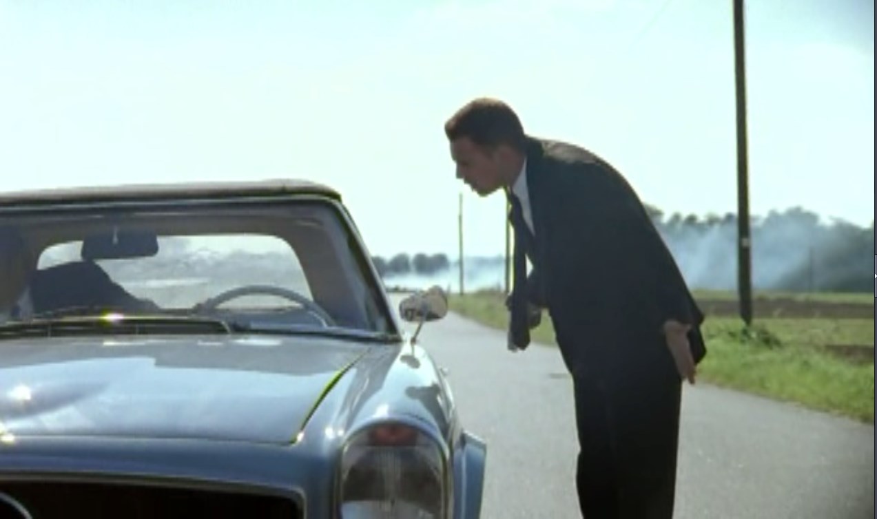 Абдул Хэнк (бельгиец) — Зачем воспитываешь моё терпение?
— Испытывать терпение!
— Зинаю…