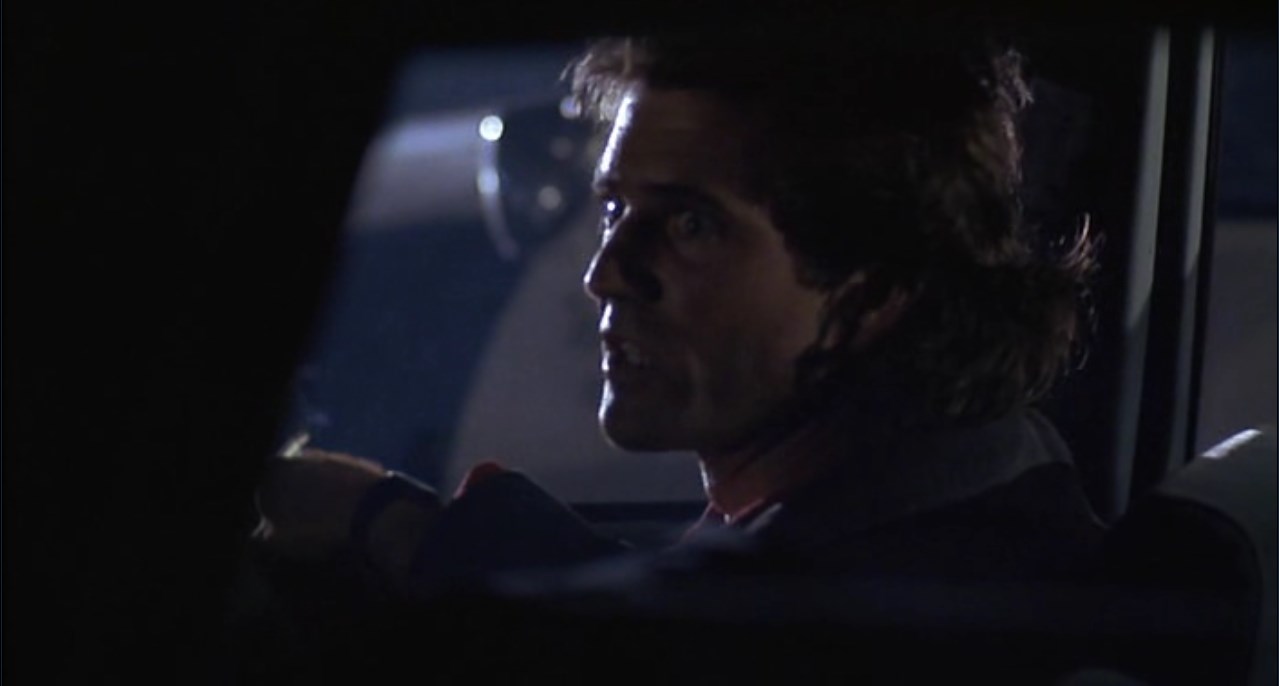 — Понимаешь, в чём дело? Бог ненавидит меня...
— А ты попробуй ненавидеть его обратно. Мне помогает.
===========================================
— Бог меня ненавидит.
— Ответь ему взаимностью.