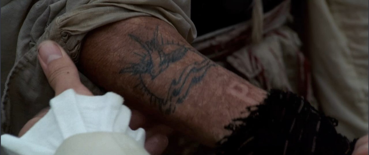 Капитан Джек Воробей Джеймс Норрингтон — Джек Воробей, не так ли?
— Капитан Джек Воробей, мой друг!
— А где же Ваш корабль, капитан?
— Присматриваю его тут.