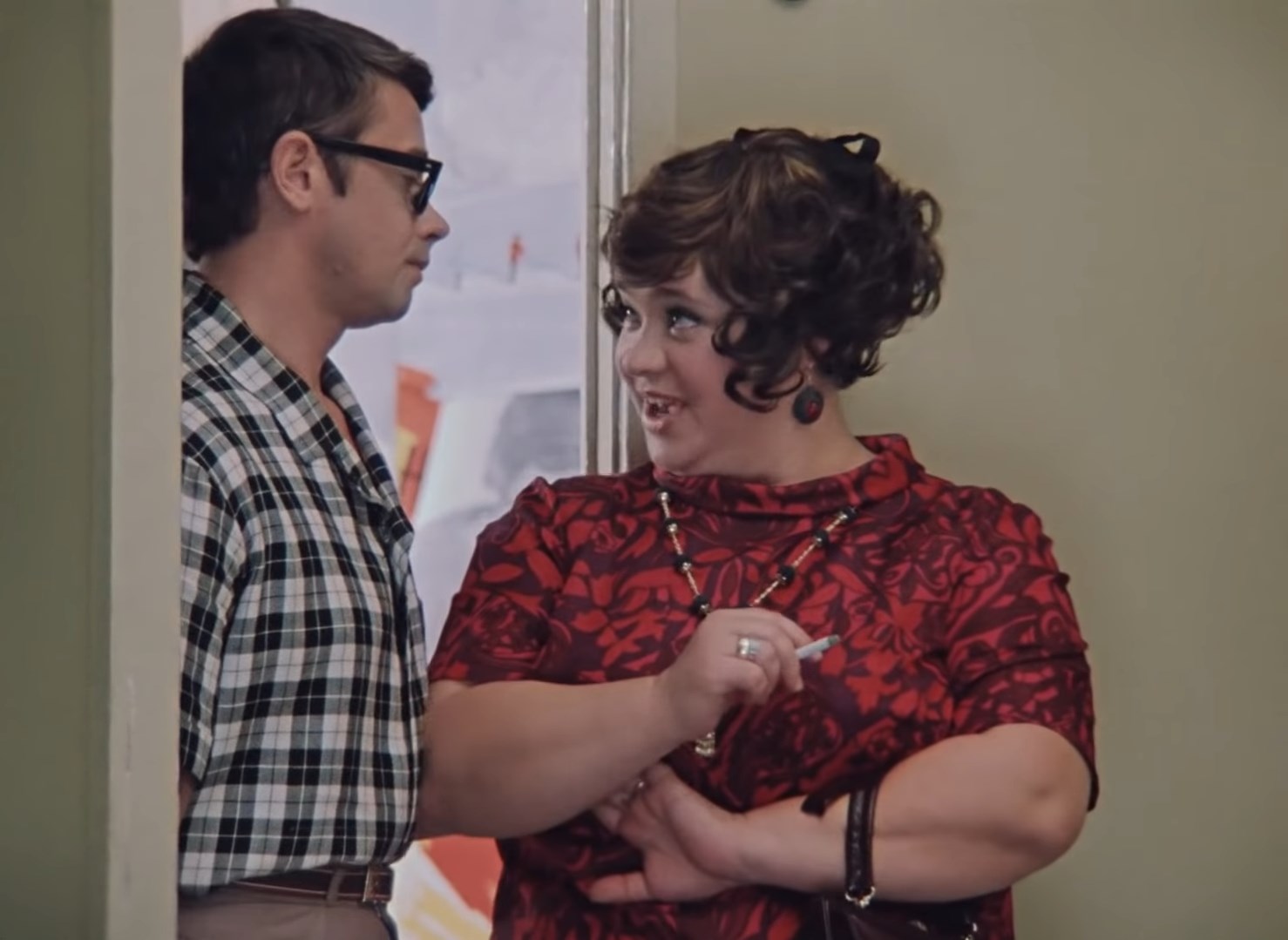 — Будь я вашей женой, я бы тоже уехала.
— Если бы вы были моей женой, я бы повесился!