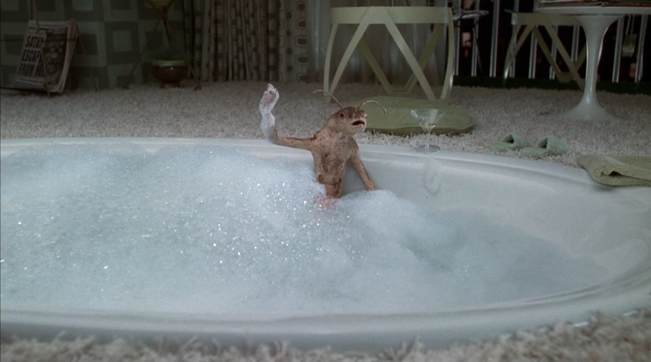 — И берегись Нибла.
— А кто из них Нибл?
— Эмм... Кто из вас Нибл?
— Yo mama!
— Вот, это Нибл.