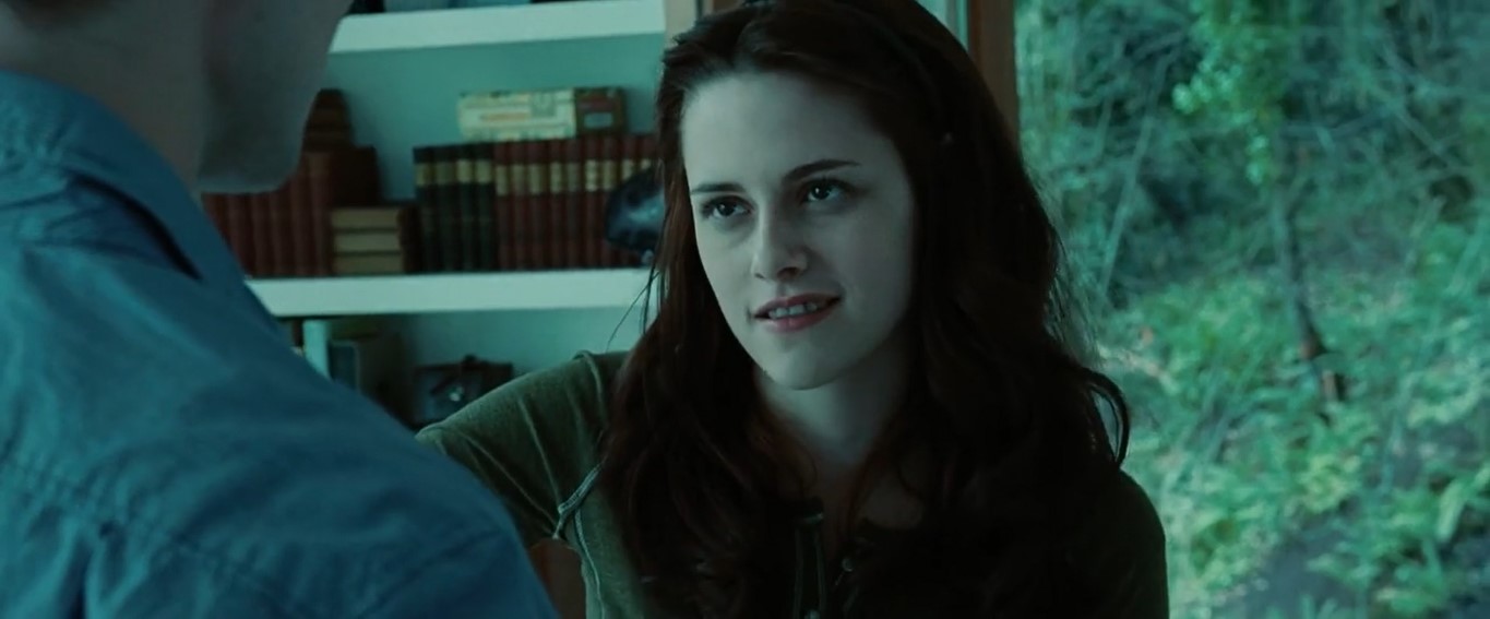 Эдвард Каллен Белла Свон — Я не танцую, увы.
— Я мог бы тебя заставить.
— Я тебя не боюсь.
— Напрасно ты так сказала.