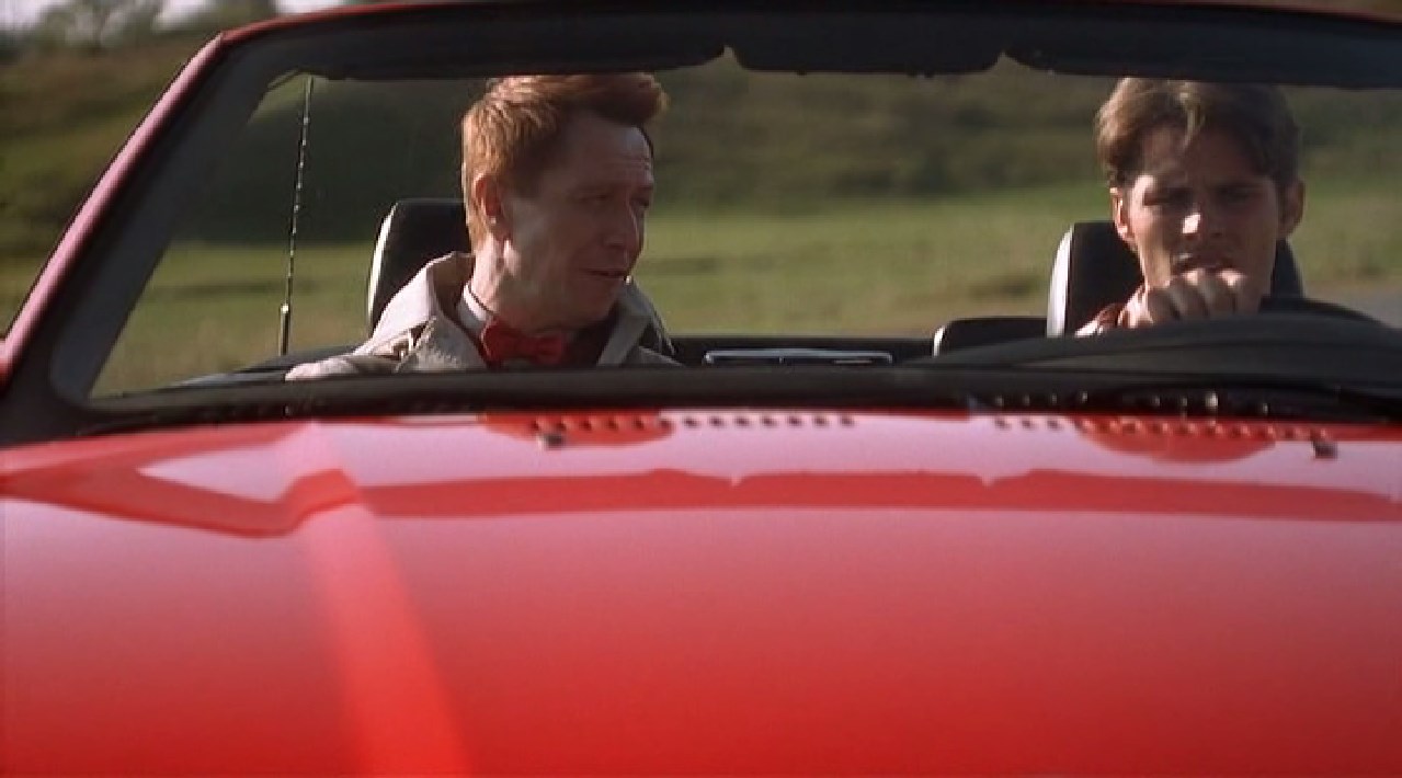 Одна семейная пара пожелала пожениться и обрести вечное счастье. Я взорвал их машину у церкви сразу после венчания. Другой хотел идеального секса каждый день с роскошными женщинами на его вкус без нежелательной беременности. Теперь каждый день FedEx доставляет ему посылку: порножурналы и коробку салфеток.