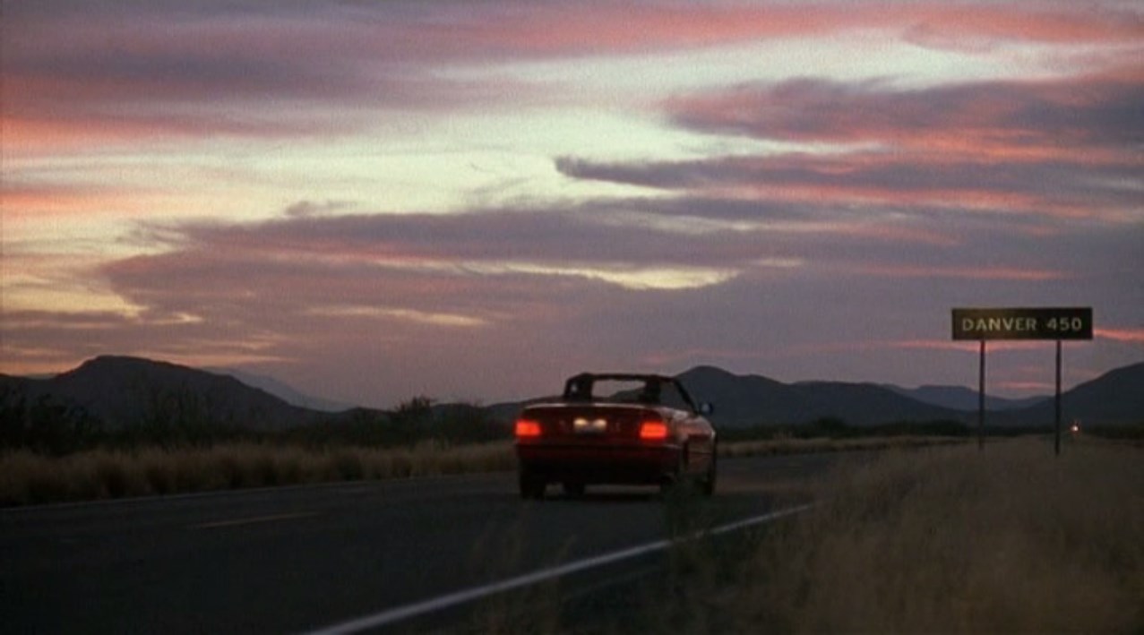 Нил Оливер — 450 миль до Данвера. Бензин на исходе, а денег нет.
— Колумб отправился в путь, не зная, будет ли ветер.