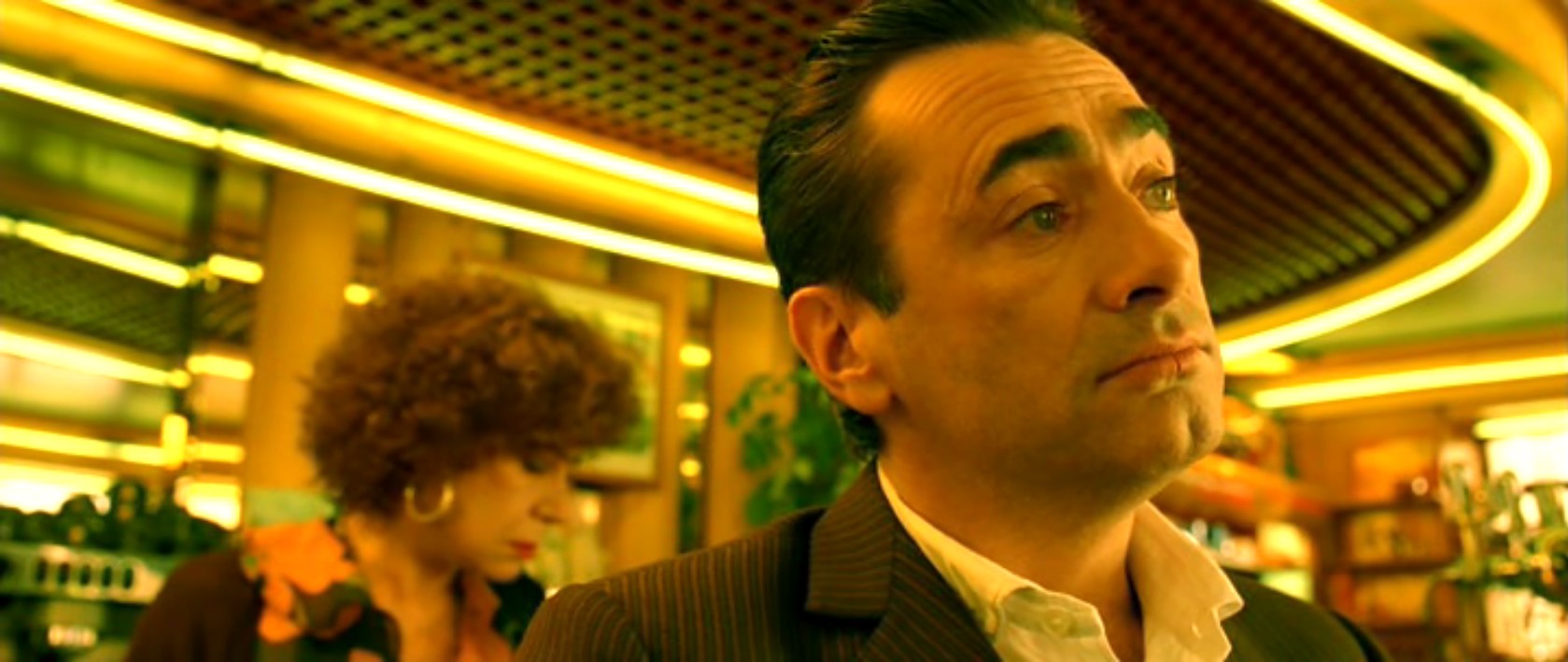 жизнь — лишь репетиция спектакля, который никогда не состоится.