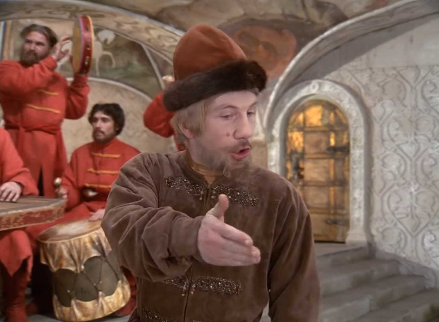 Икра красная, икра чёрная… Да! Заморская икра… баклажанная!