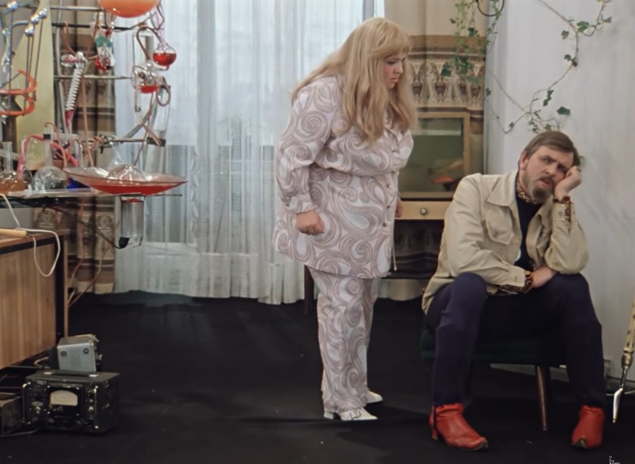 Оставь меня, старушка, я в печали…