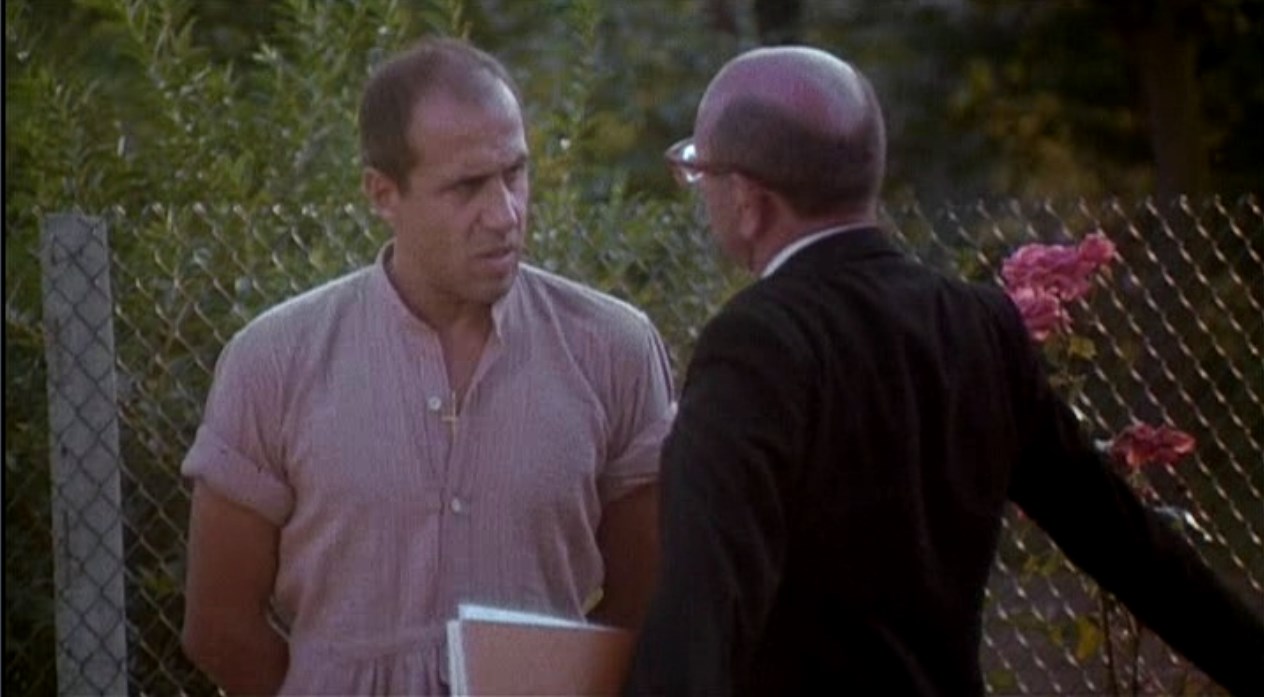 Элиа Кодоньо бухгалтер — Сто на сто — это сколько?
— Десять тысяч.
— Почему?
— Такова жизнь...