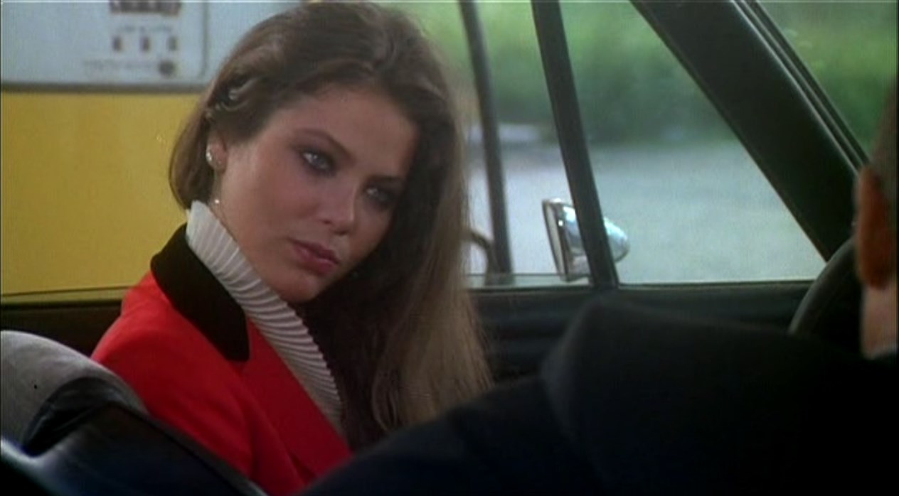 Элиа Кодоньо Лиза Сильвестри — Ты ещё ничего не сказал про мой костюм...
— А что, я должен был что-то сказать?
— Ну, положим, я его надела для тебя. Тебе нравится, не нравится? Выскажи свое мнение.
— Но ты и вчера в нем была.
— Нет, вчера был другой. Сегодня на мне костюм от Valentino.
— От Валентино? Я думал, это твой.
— Слушай, объясни мне одну вещь — ты в самом деле такой или прикидываешься?
— В самом деле такой — прикидываюсь.