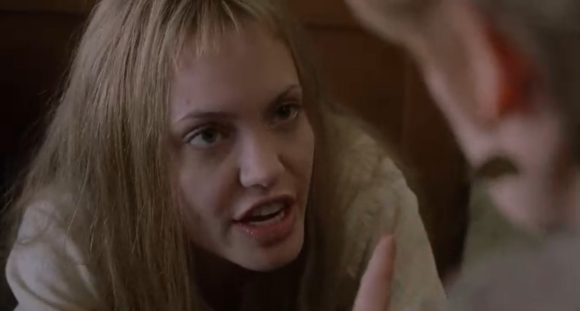 Лиза Роу Я дам тебе совет! Не тыкай ты своим сраным пальцем в сумасшедших людей!