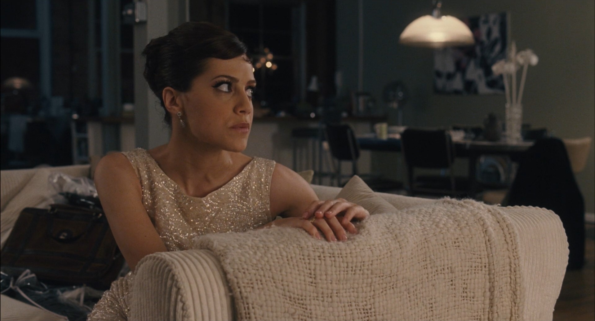 Талулла Эмили Джексон — Куда ты?
— Я вспомнила, что не сделала педикюр!
— Талула, хоть раз в жизни ты можешь накрасить ногти сама?
— Ты что? Я никогда не стану тянуться в такую даль!