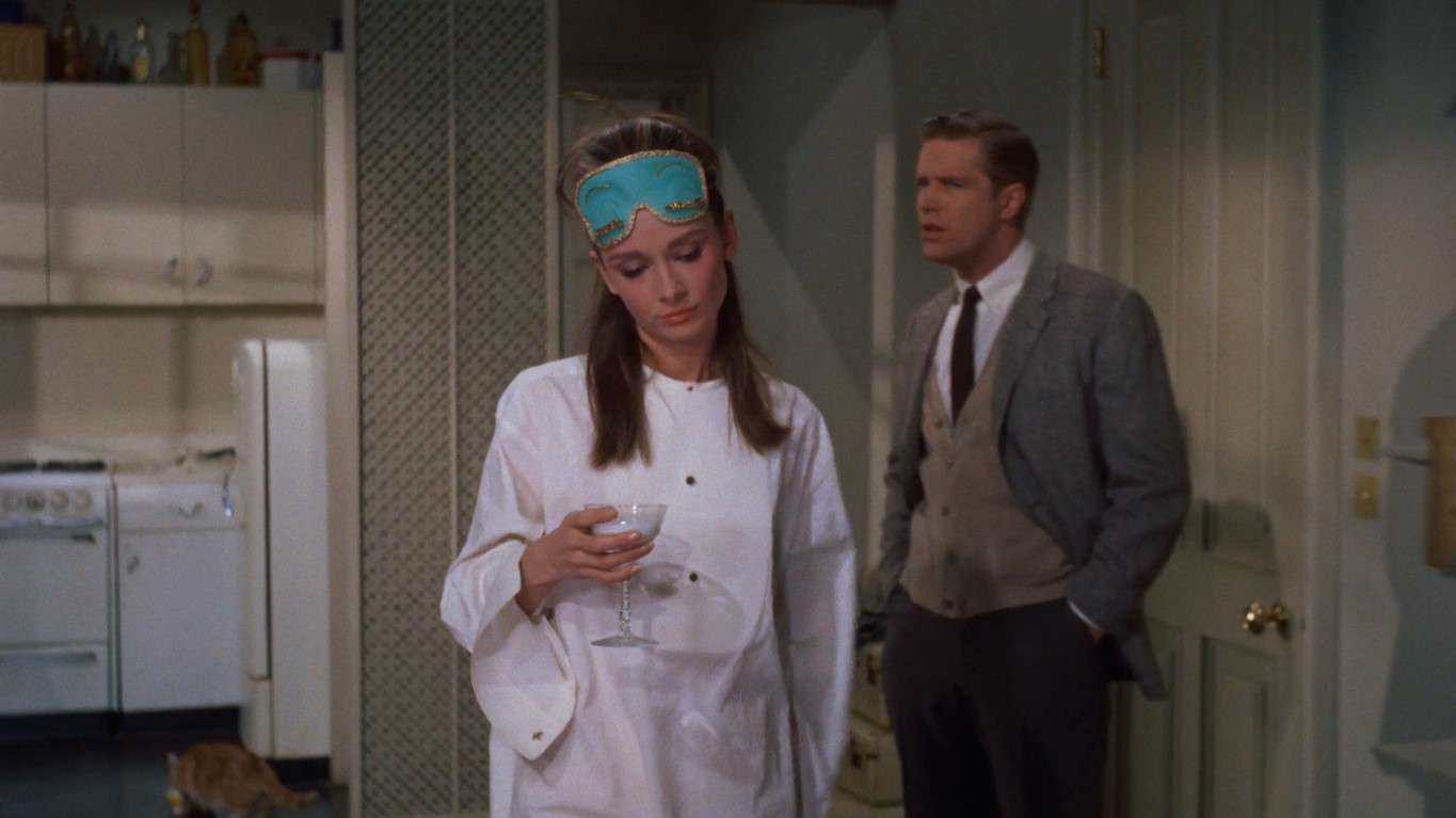 — У вас часто бывает такое ощущение, будто крысы на душе скребут?
— Вы хотели сказать, кошки?
— Да нет. «Кошки» — это когда ты потолстела на пять килограммов или за окном идет проливной дождь. А крысы — это гораздо хуже.