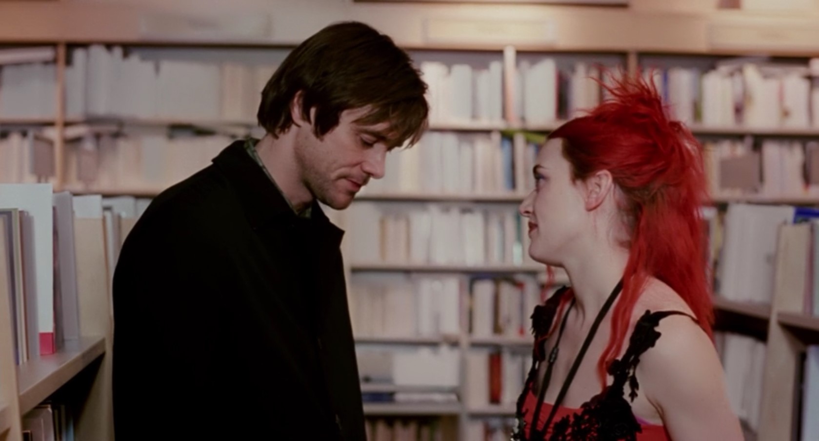 Все мужики считают, что я их дополняю, или наполню их жизнь радостью, а я рядовая испорченная девчонка, которая ищет себя в пироге под названием жизнь — и не вешай на меня бирку «продана».
==============================
Многие считают, что я им служу удачным фоном, другие думают, что я украшаю их жизнь, но я всего лишь измученная девушка, ищущая умиротворения — и не подхожу на роль жилетки!