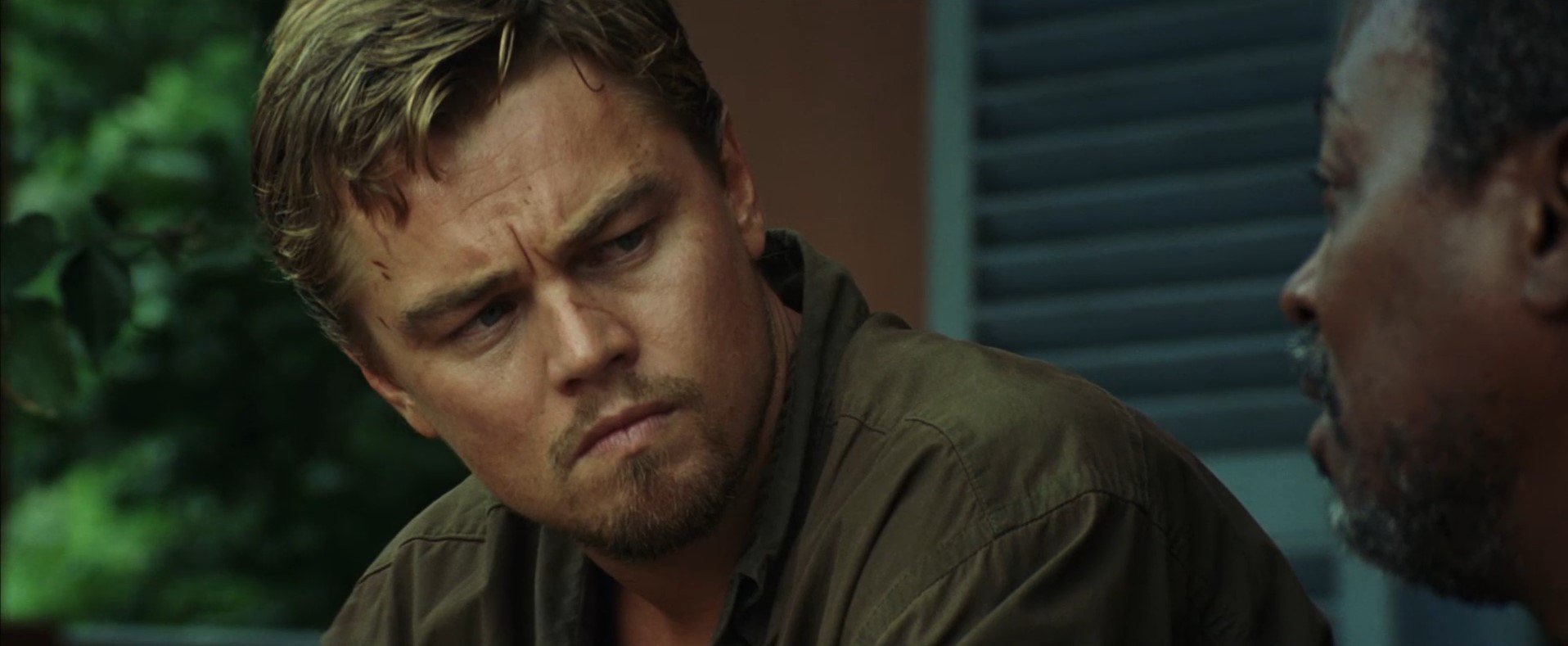 Человека определяют только поступки. Мгновения любви, выпавшие на долю мерзавца, придают смысл его жизни.