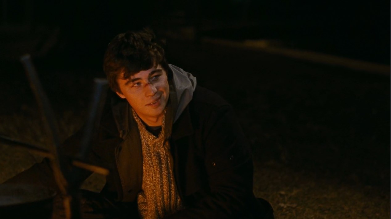 — А в чём сила, брат?
— А вот в чём: в деньгах вся сила, брат! Деньги правят миром, и тот сильнее, у кого их больше!
— Ну хорошо, вот много у тебя денег. И чё ты сделаешь?
— Куплю всех!
— И меня?..