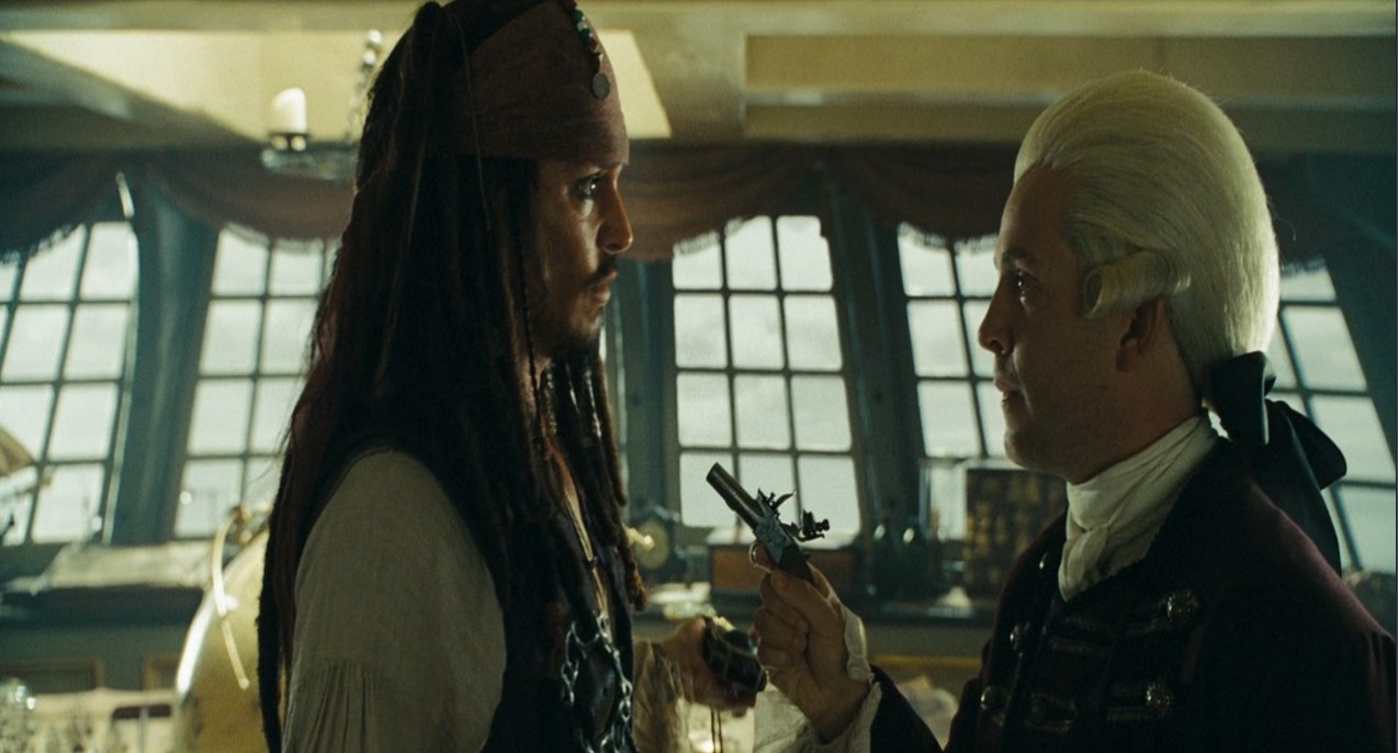 Убив меня, ты доберёшься до бухты. Обнаружишь там неприступную крепость, способную годами держаться под осадой, и тогда заскулишь: «Ох был бы сейчас жив тот, кого я убил, внутри — он помог бы мне выманить этих пиратов наружу».