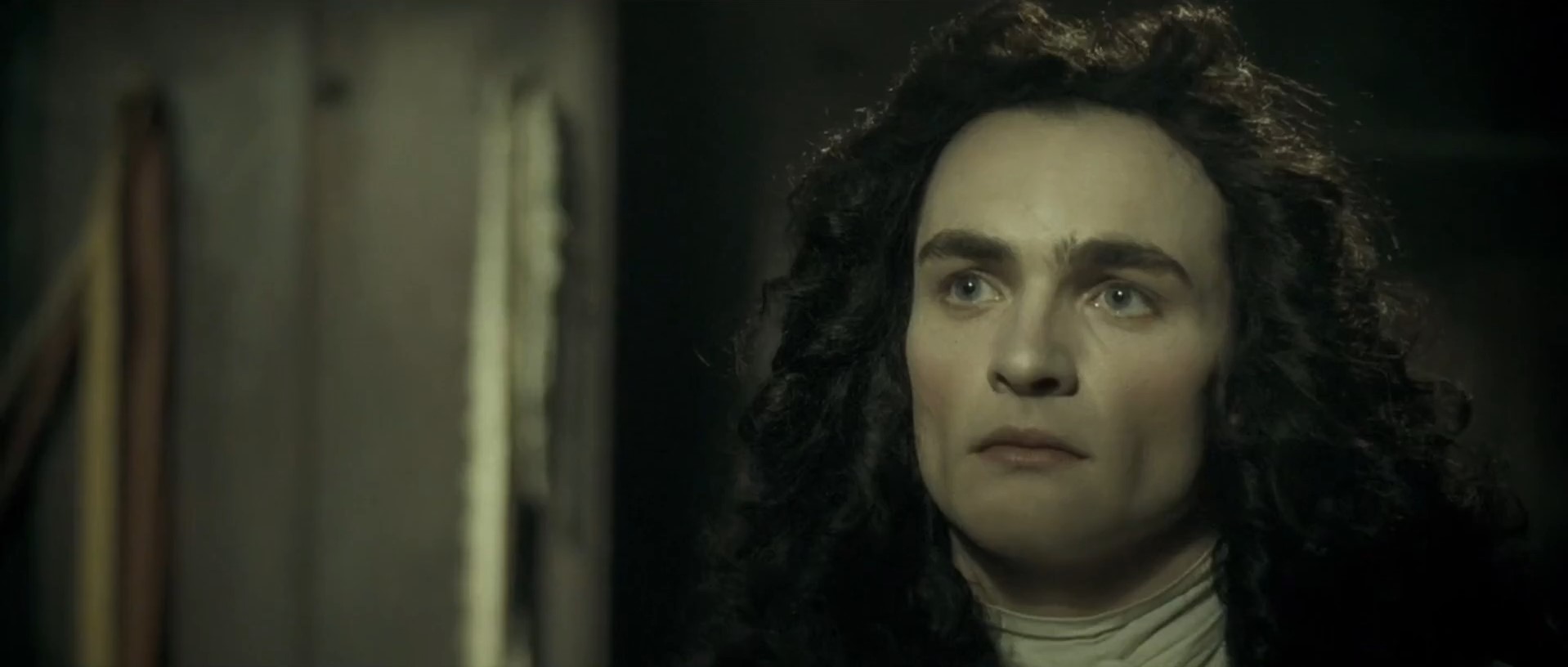 Любой жизненный опыт приобретается себе в убыток.