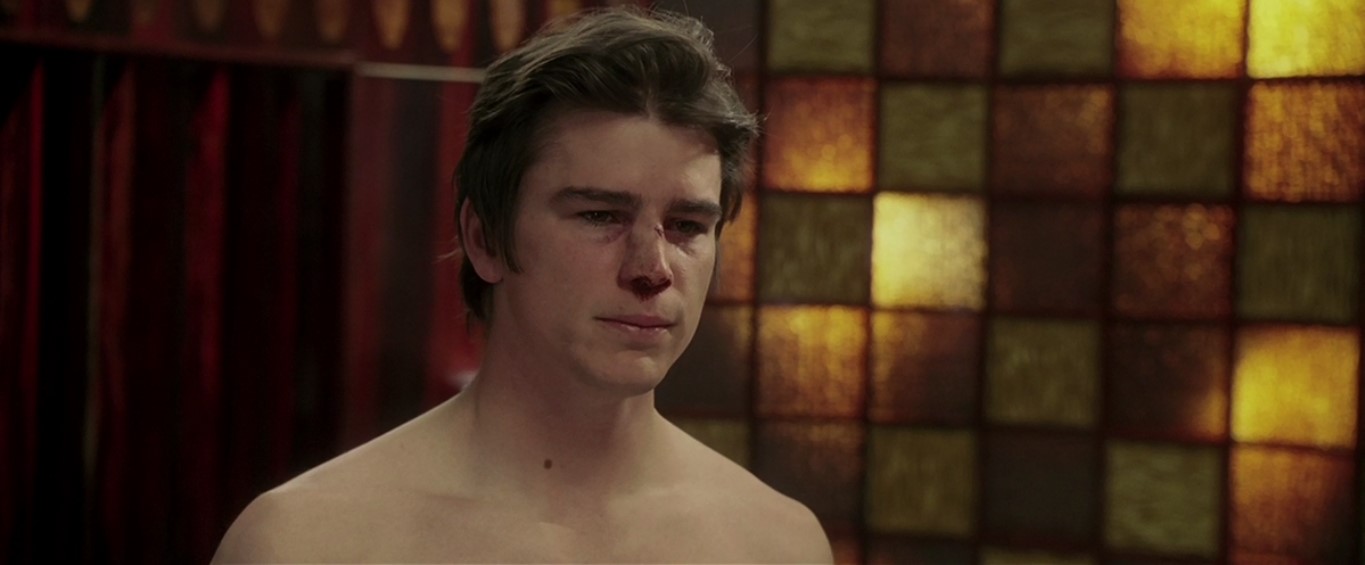 «Босс» Уверен, что ваш нос пострадал из-за вашего рта.