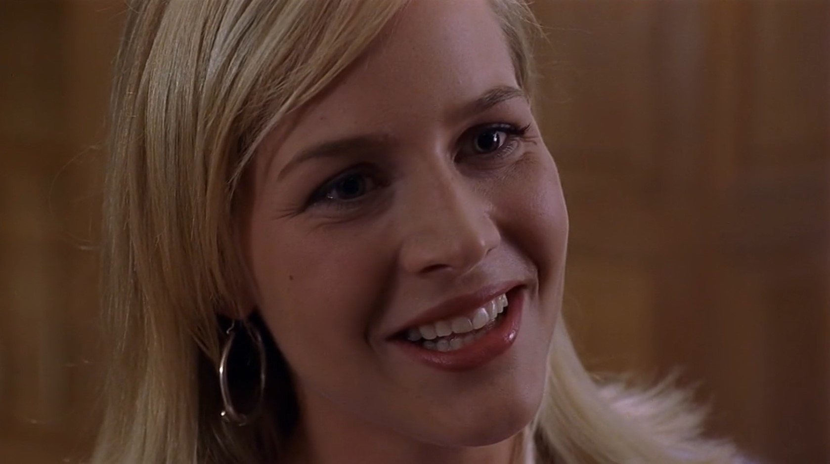 — Как вы проникли в женскую душу?
— Я взял мужчину и лишил его разума и чувства долга.